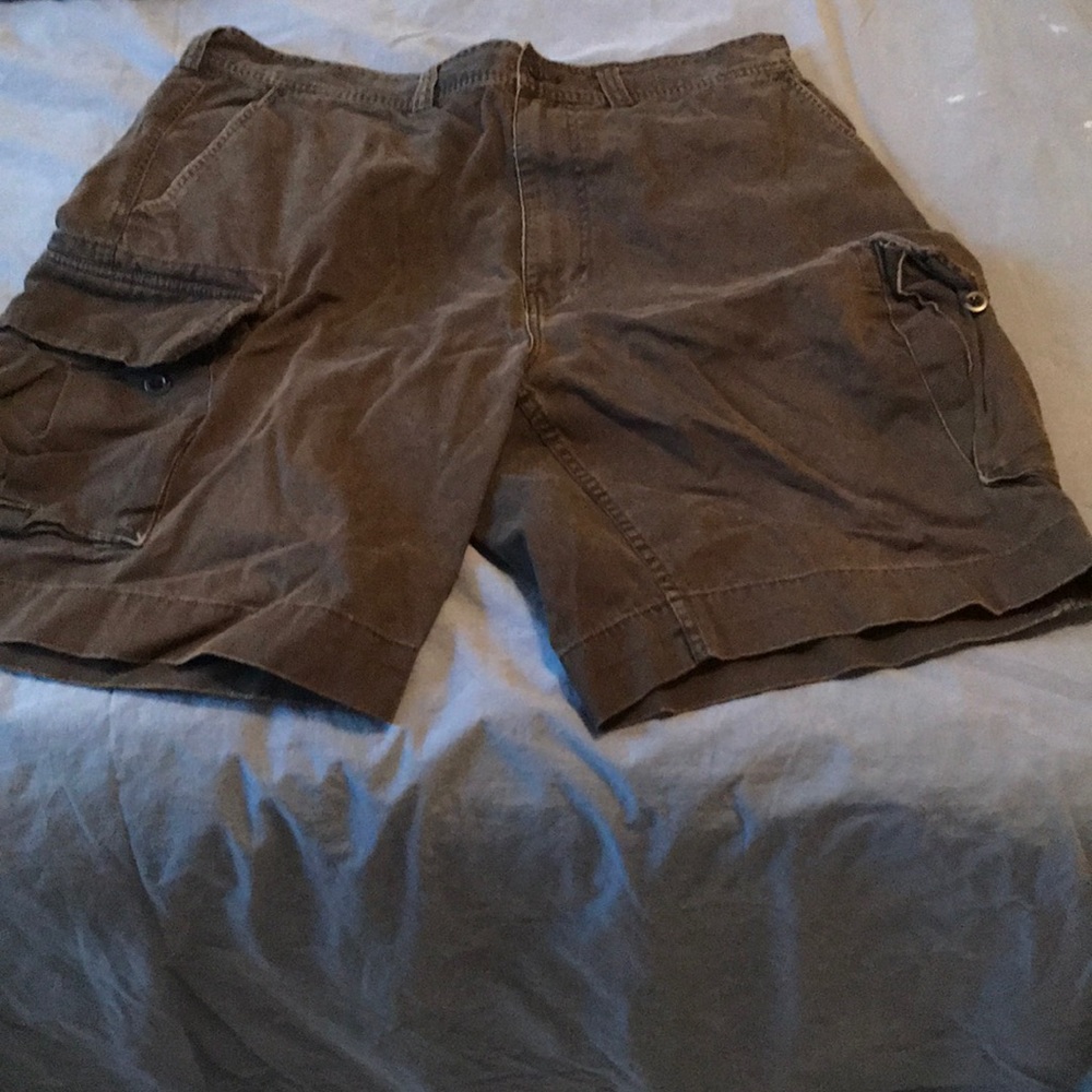 Ralph Lauren Polo Black Cargo Shorts. VG Cond 38